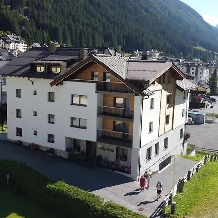 Hotel Garni Helvetia 3*