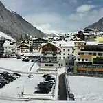 Garni Helvetia Hotel Ischgl