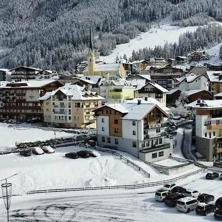 Hotel Garni Helvetia Ischgl
