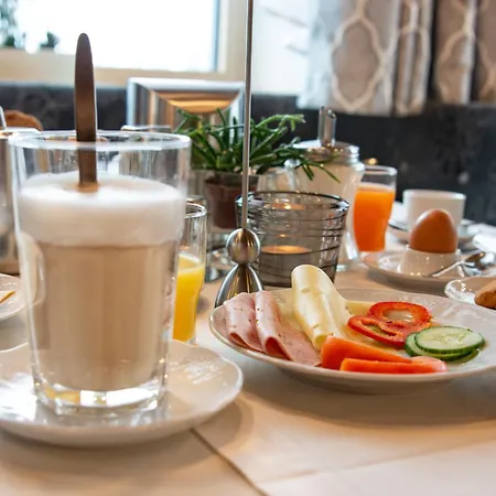 Garni Helvetia 3*