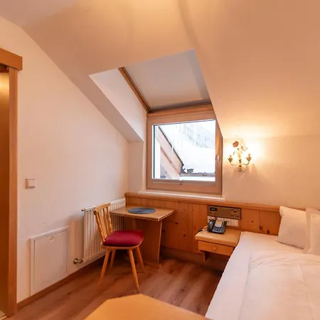 Garni Helvetia Hotel