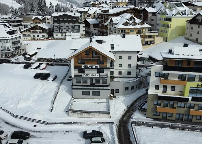 Garni Helvetia Отель