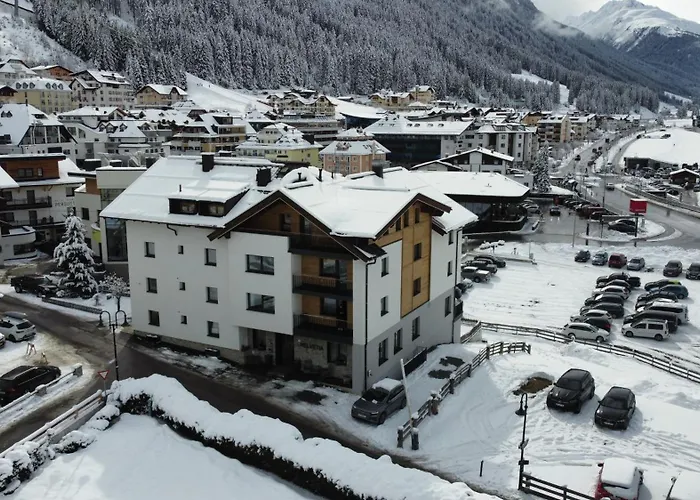 Garni Helvetia 3* Ишгль