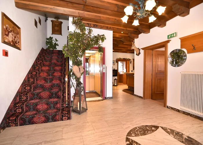 Garni Helvetia Отель Ишгль