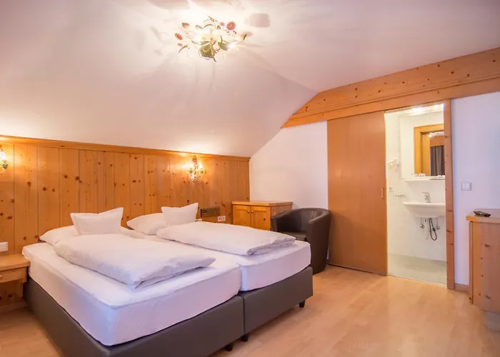 Отель Garni Helvetia 3*