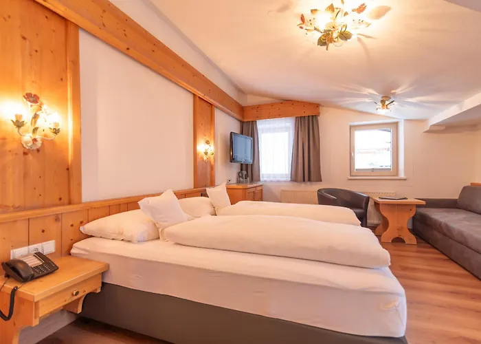 Garni Helvetia Отель