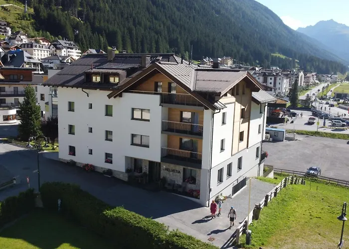 Отель Garni Helvetia 3*