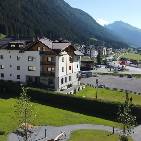 Hotell Garni Helvetia