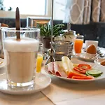 Garni Helvetia 3*